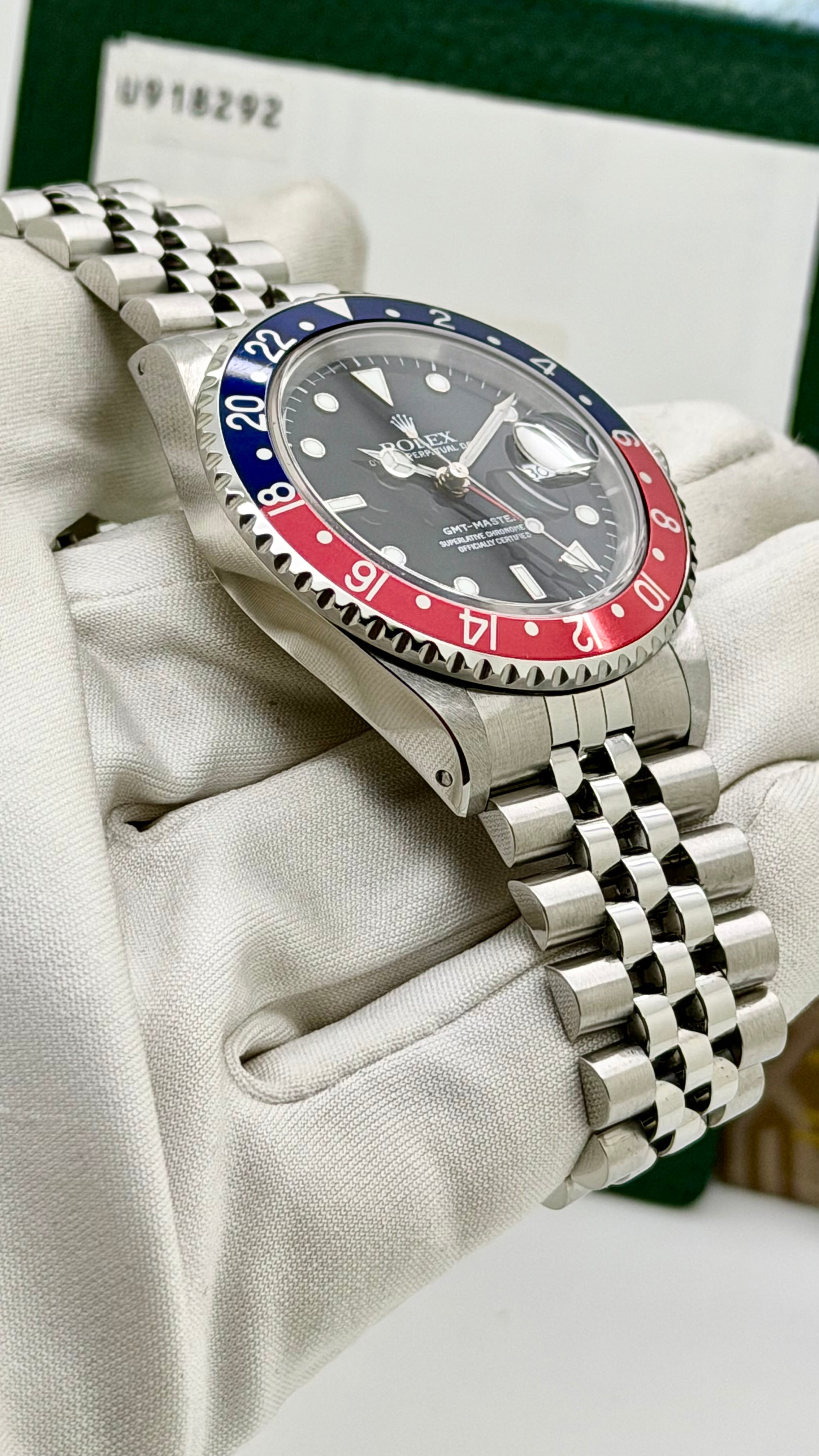 Rolex GMT Master II Pepsi 16700 Full Set “Only Swiss”