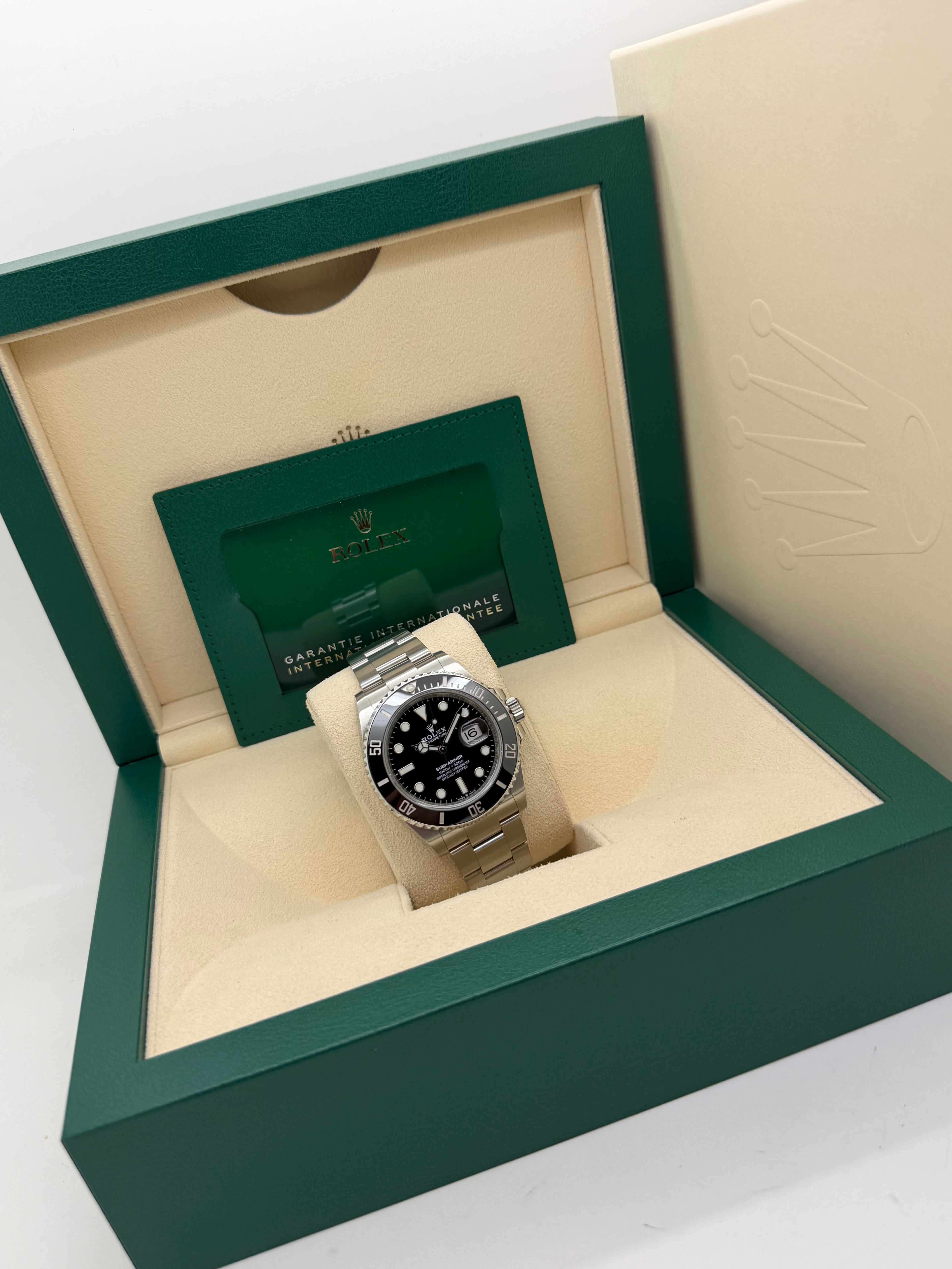 Rolex Submariner Date 41 126610LN Full Set
