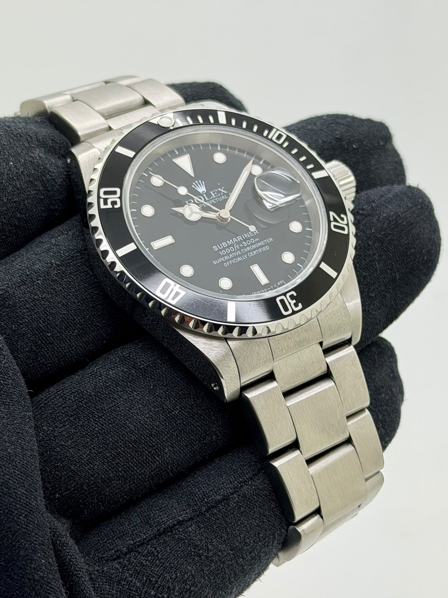 Rolex Submariner Date 16610