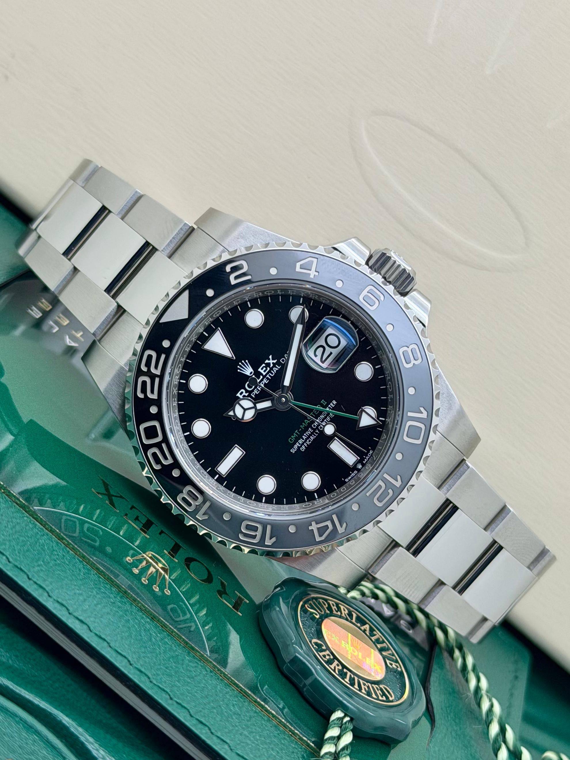 Rolex GMT Master II Bruce Wayne Oyster 126710GRNR