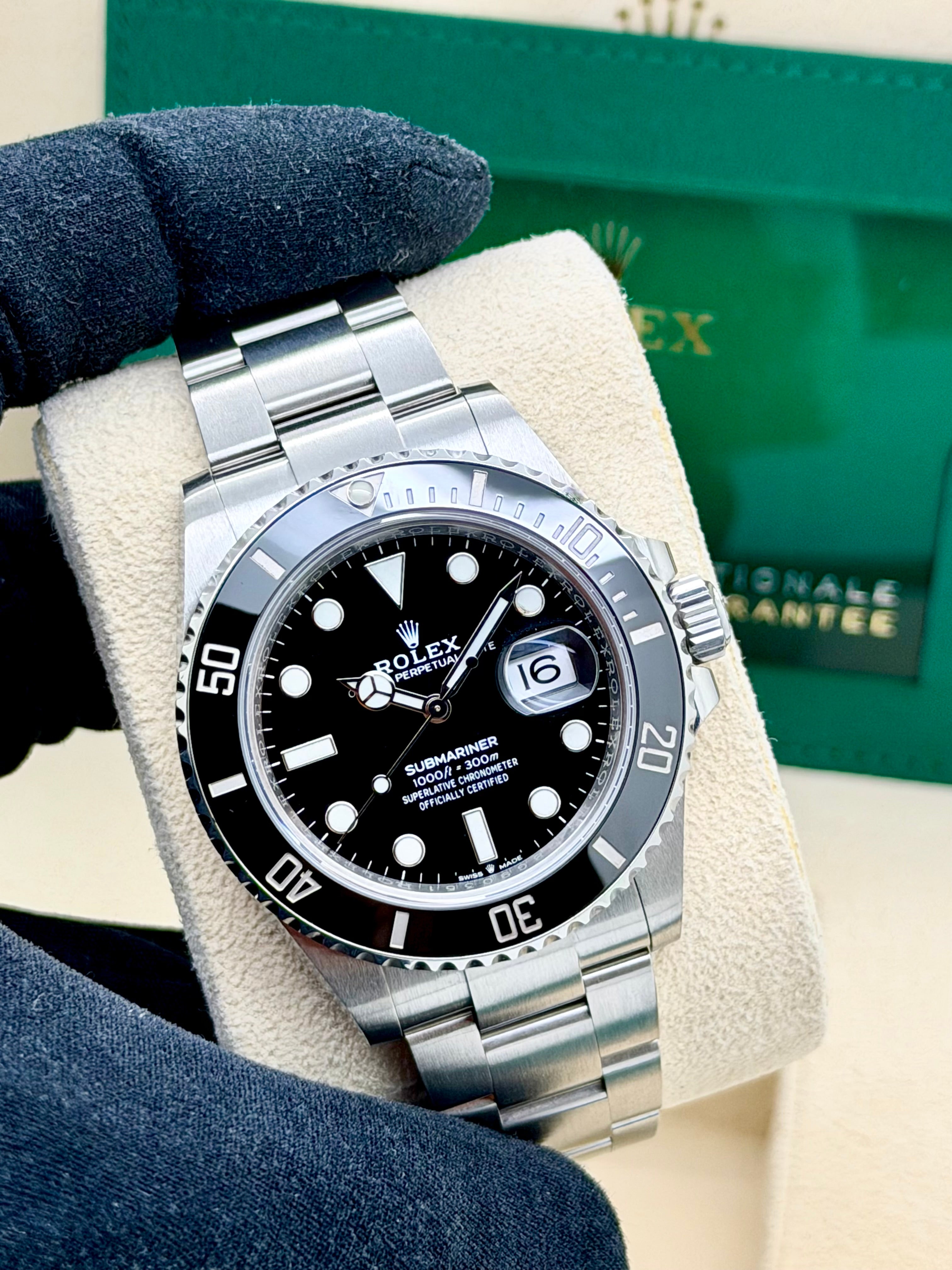Rolex Submariner Date 41 126610LN Full Set