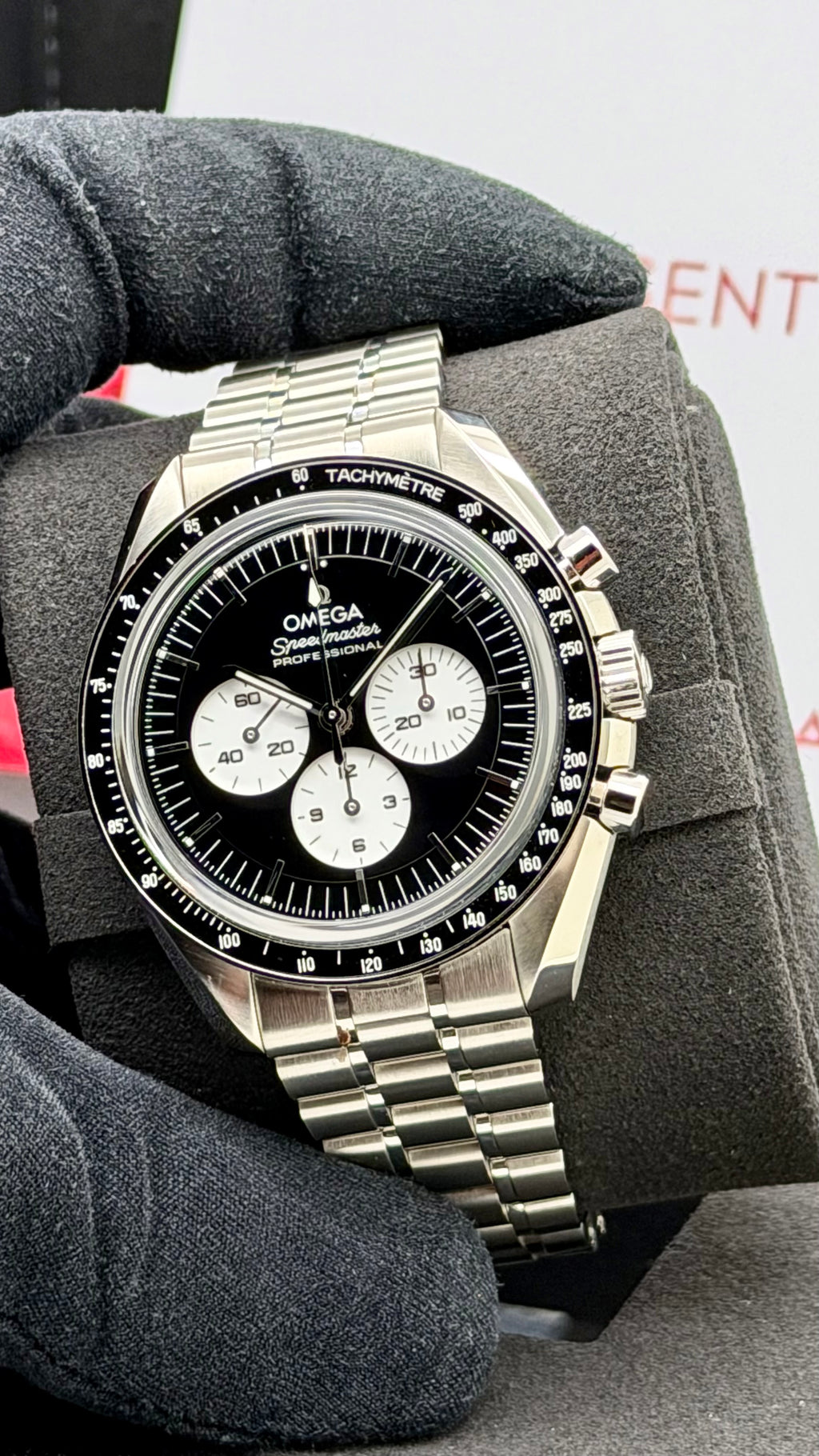 Omega Speedmaster Moonwatch Reverse Panda New 2026