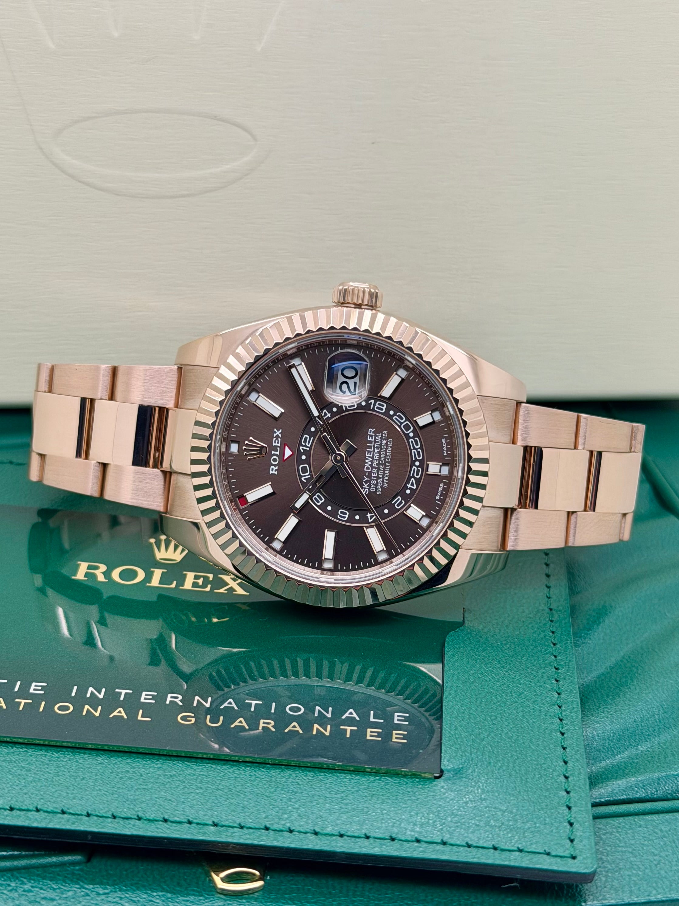 Rolex SkyDweller Everose Chocolate 326935 Full Set