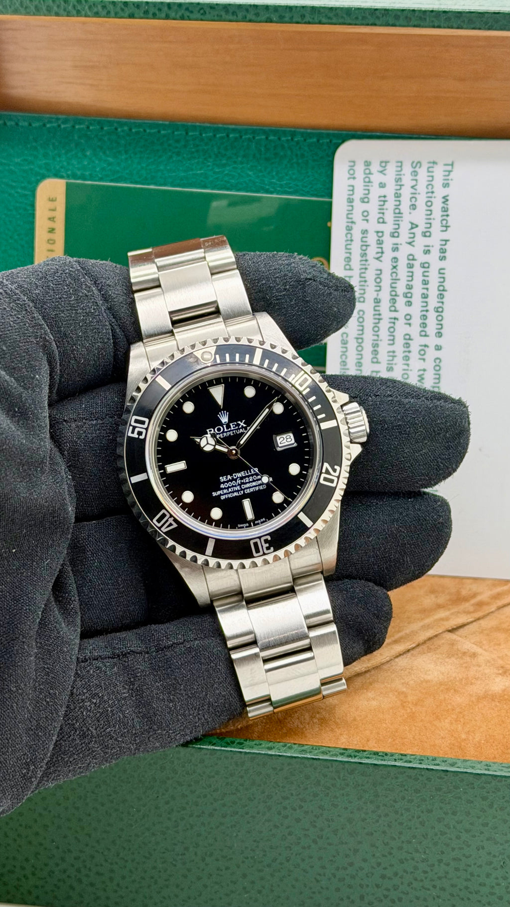 Rolex Sea Dweller 16660 Full Set