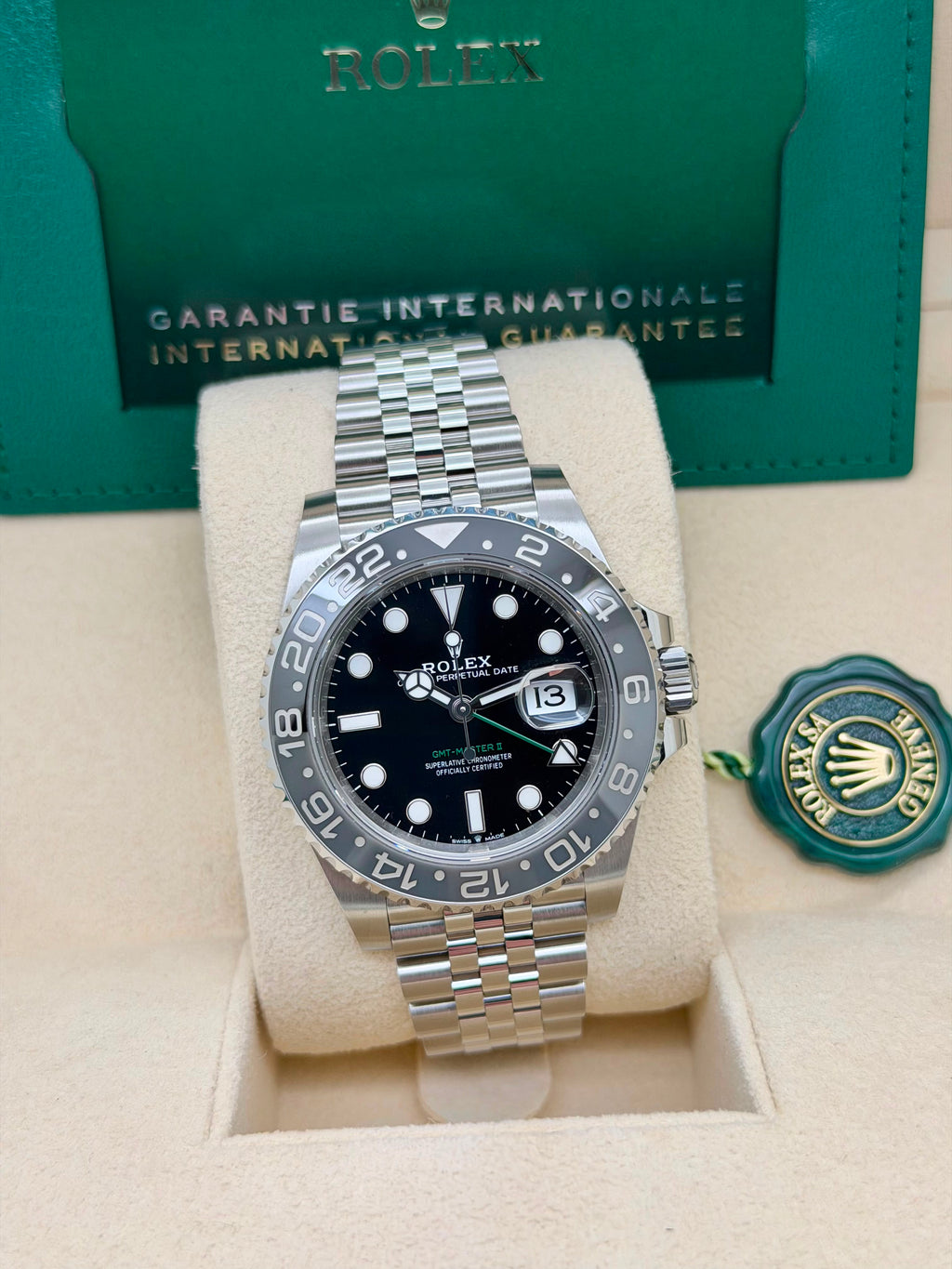 Rolex GMT Master II Bruce Wayne 126710GRNR