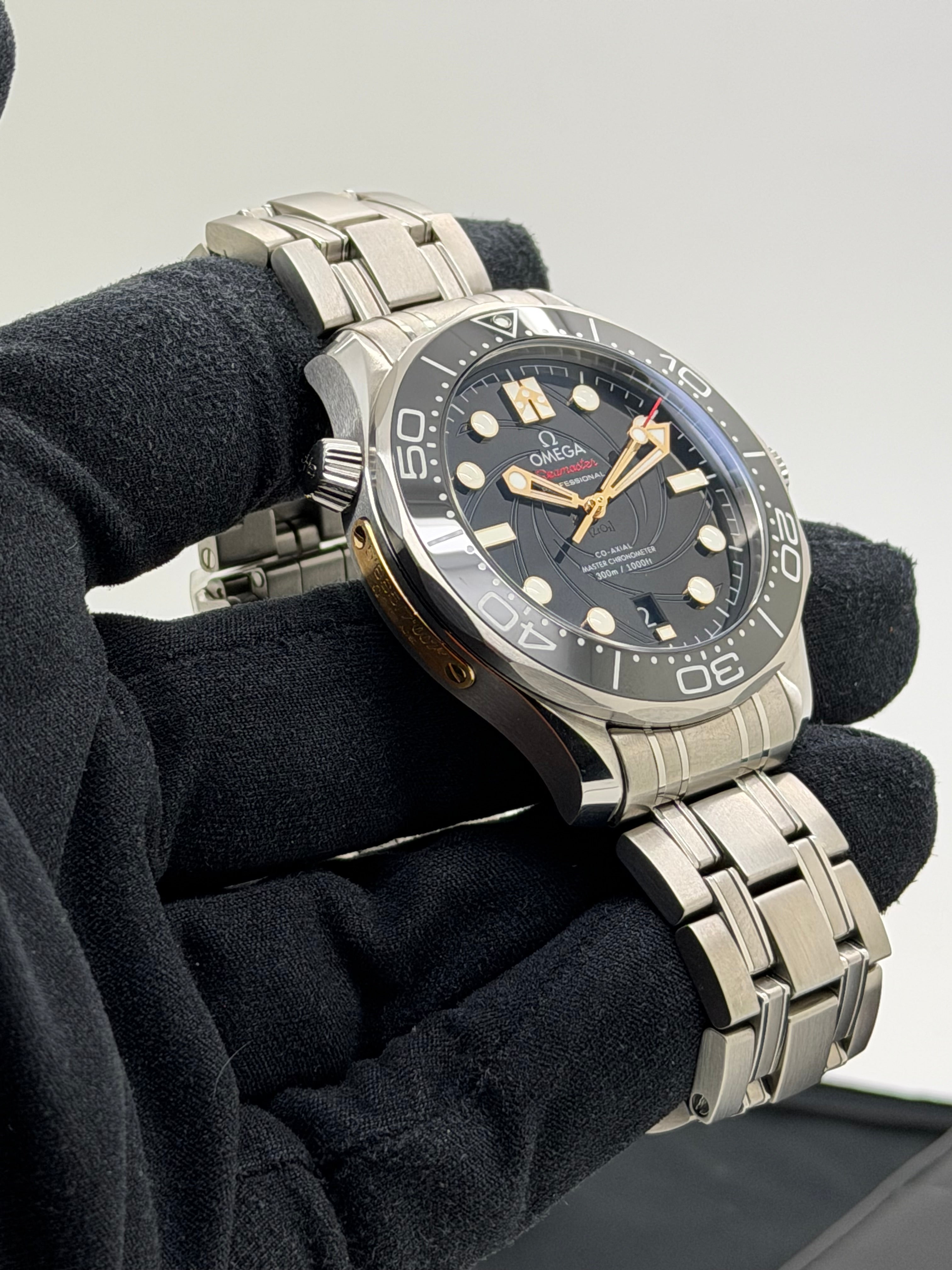 Omega Seamaster 300 James Bond Limited Edition 007 Nuovo 21022422001004
