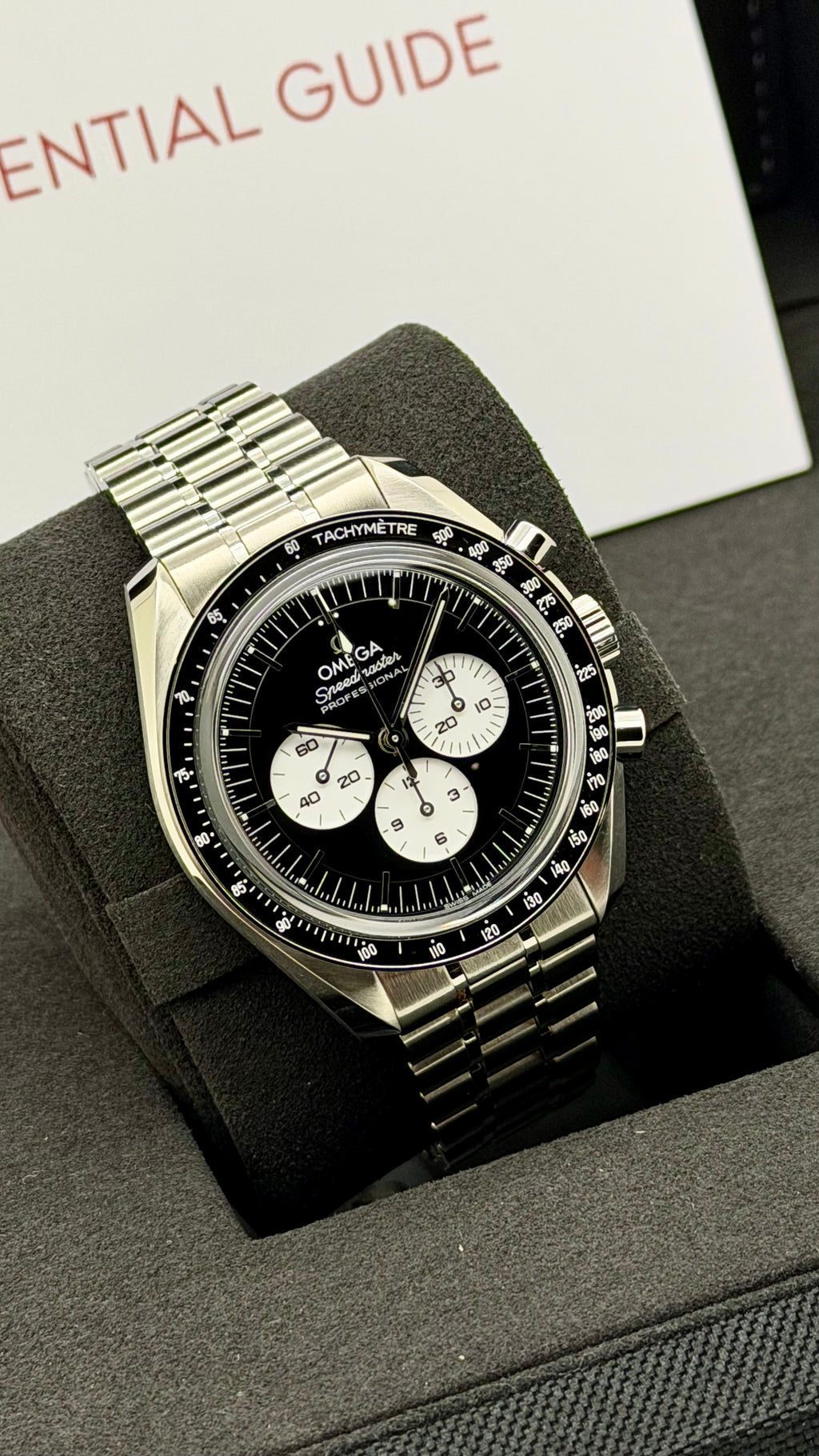 Omega Speedmaster Moonwatch Reverse Panda New 2026