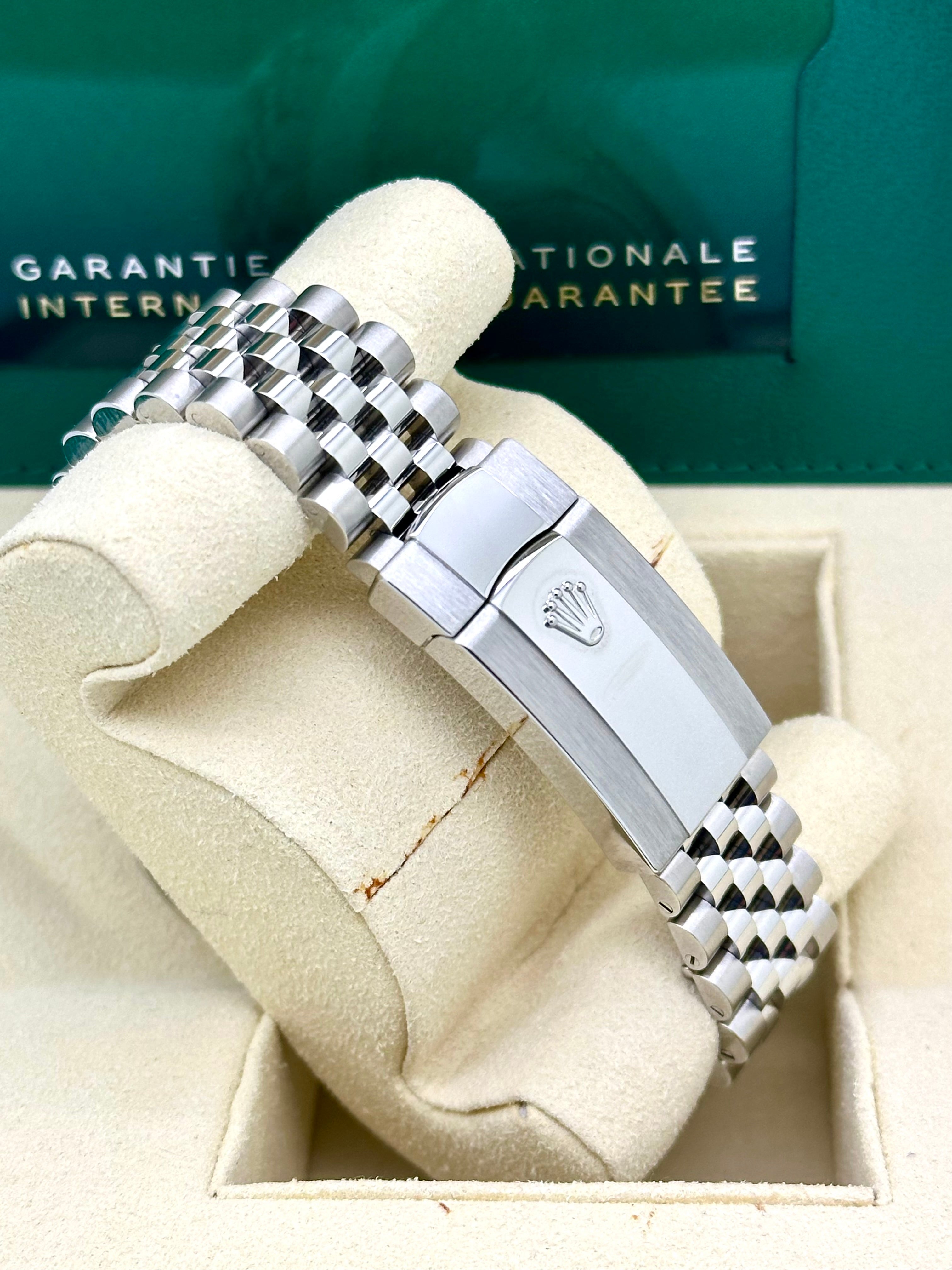 Rolex Datejust 41 Wimbledon 126300 Full Set